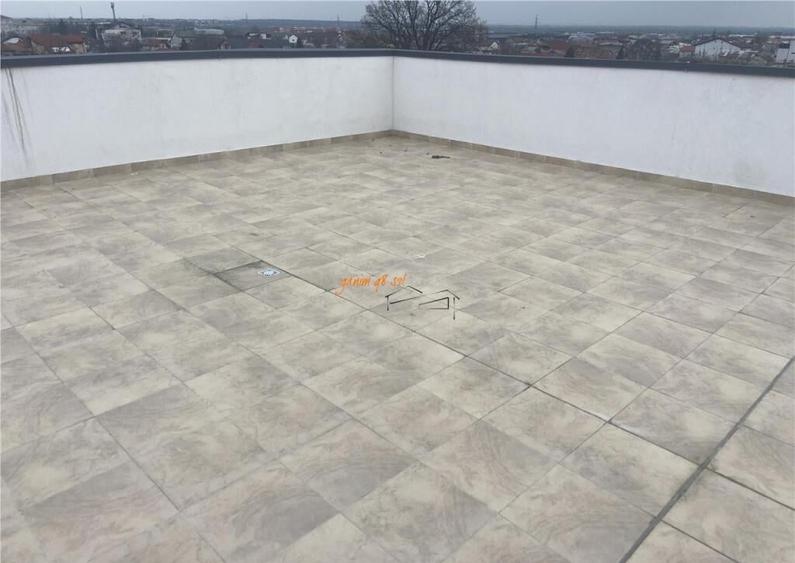 Penthouse cu 4 Camere si terasa de 160 mp in zona centrala a - 8