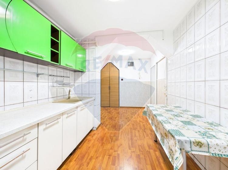 Apartament cu 4 camere de vanzare in zona Rahova - 27