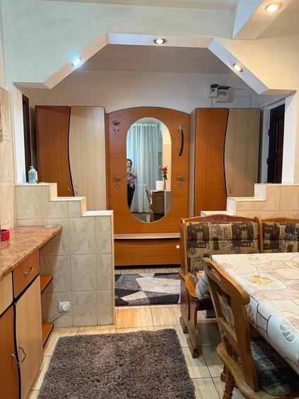 Inchiriez apartament 2 camere zona Iruc - 2