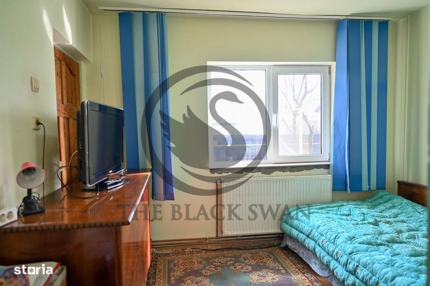 Casa cu 7 camere de vanzare | Zona Centrala, Baicoi | Comision 0% - 6