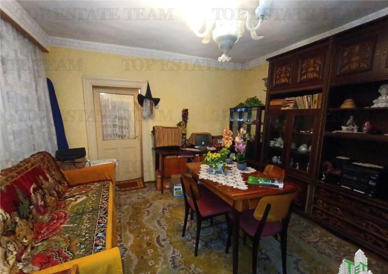 Casa, gradina si curte intr - un peisaj de poveste, aici in - 7