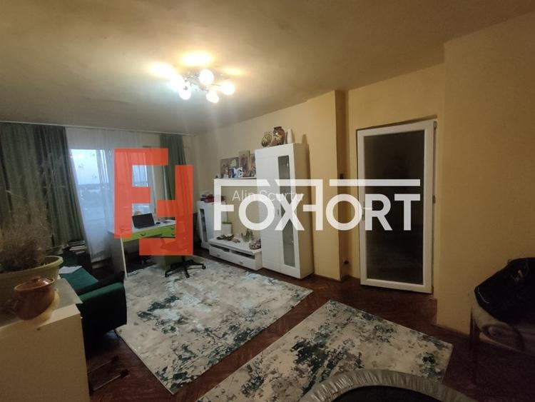 Apartament cu 4 camere decomandat, mobilat în Buziașului Apartament cu 4 camere decomandat, mobilat în Buziașului
