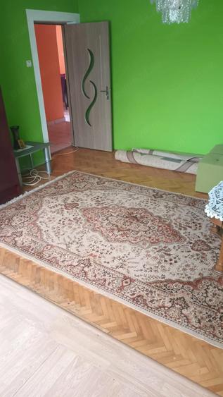 Inchiriez apartament 2camere - 7