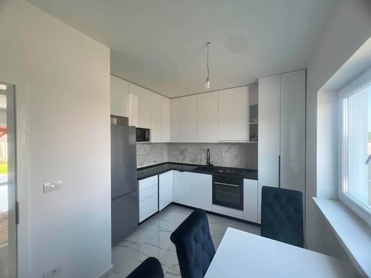 Duplex cu 3 camere cu Canalizare în Moșnița Nouă