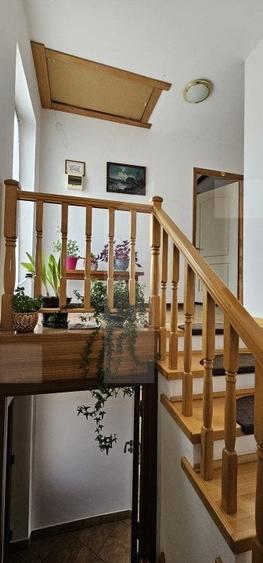 Casă individuală cu 4 camere cu Garaj în Sântionlunca
