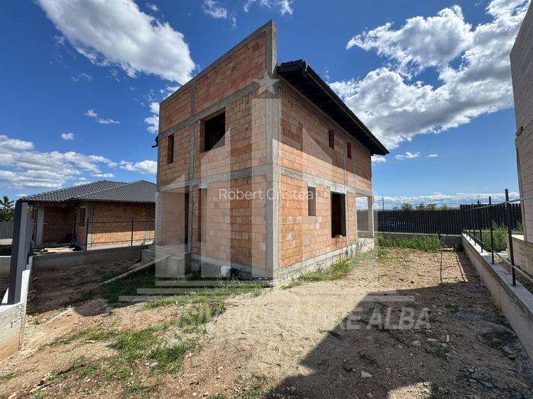 Casa individuala | La cheie | 115 mp | 300 mp teren | Alba-Micesti