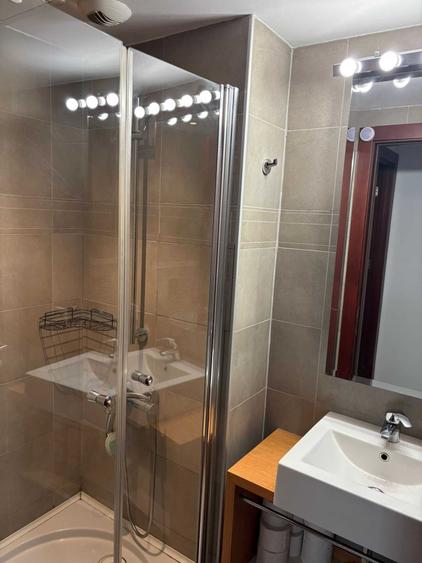 Apartament cu 3 camere decomandat în Dristor