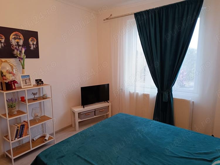 Apartament cu 3 camere decomandat în Câmpina