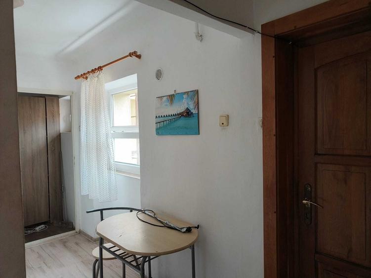 Proprietar , vand ap 2 camere semicentral - 2