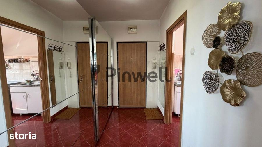 Apartament cu 3 camere, mobilat în Colentina