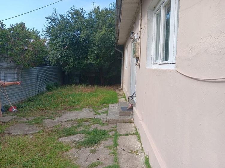 Casă cu 3 camere în Pantelimon
