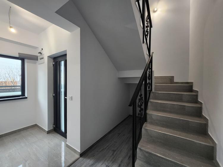 Duplex cu 4 camere cu Canalizare în Lunca Cetățuii