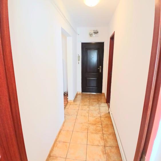 Apartament cu 2 camere în Mircea cel Bătrân