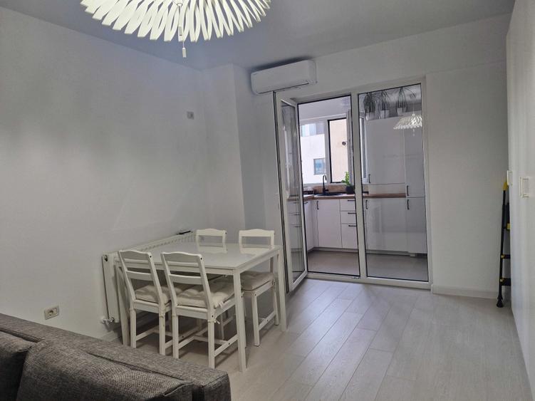 Apartament cu 2 camere semidecomandat în Central