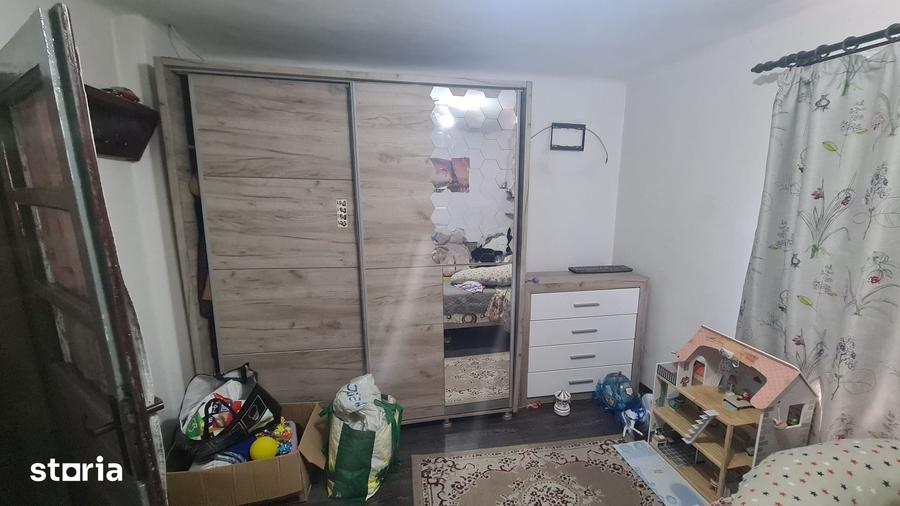 Casă cu 4 camere cu Teren 689 Mp în Valea Iașului