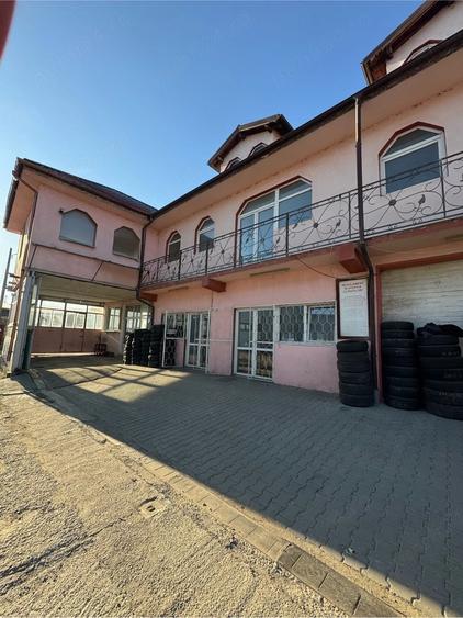 Spațiu comercial, de 250 mp, în Țânțăreni