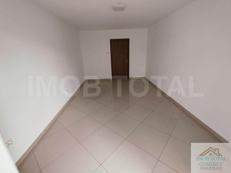Spațiu comercial, de 24 mp, în Central