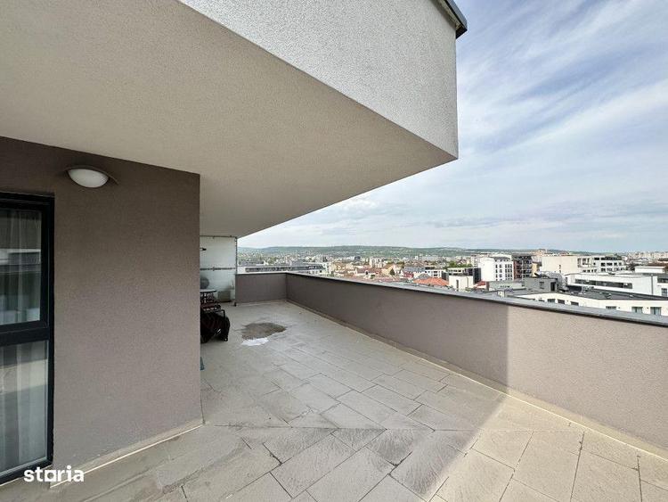 Apartament cu 3 camere, mobilat în Central