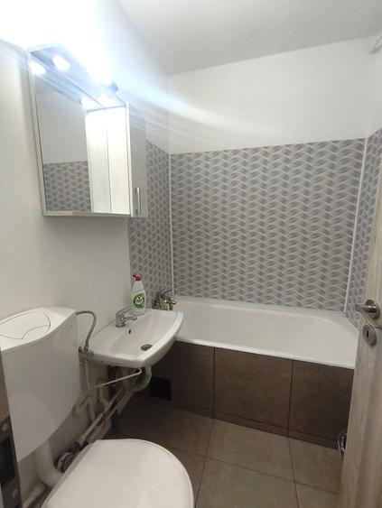 Apartament cu 2 camere decomandat în Brâncoveanu