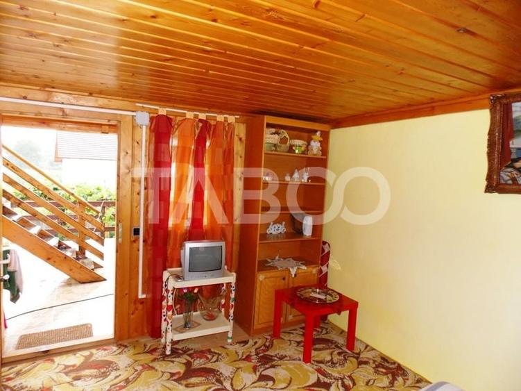 Pensiune la cheie 13 camere  15 locuri parcare si teren 3000 mp - 36