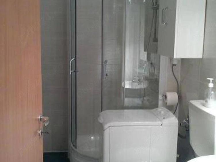 Politehnica,strada Fabricii,particular,parcare subterana,bloc nou,paza, metrou Lujerului,linia 41 - 1