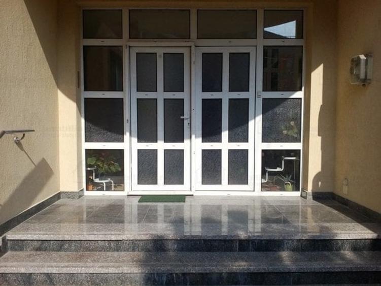 Izbiceni-Damaroaia-Casa Presei,P+E+M,zona verde,aerisita,casa luminoasa,6 camere - 7