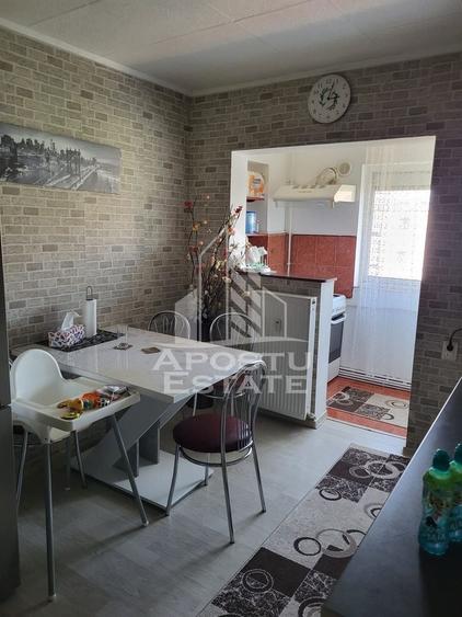 Apartament cu 2 camere, centrala proprie, zona Lipovei - 1