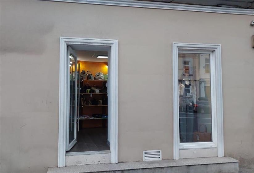 Spatiu Comercial Centrul Istoric - 4