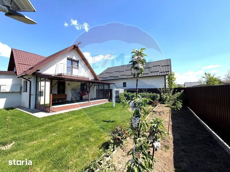 Casa / Vila cu 4 camere de vanzare comuna HEMEIU? - 1
