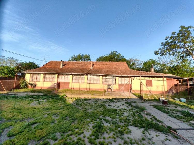 Casa de vanzare in comuna Tormac - 1