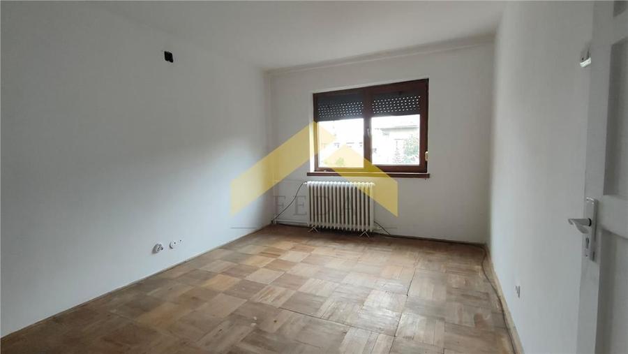 Apartament 2 camere de vanzare zona Boul Rosu - 3