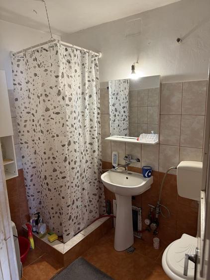 Vand garsoniera n 8 etaj 1 - 3