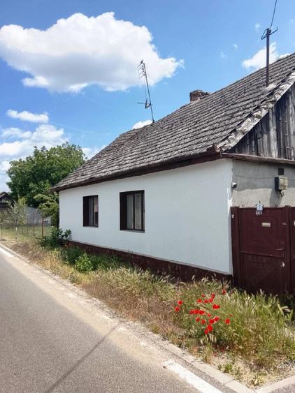 Casă cu 2 camere cu Teren 700 Mp în Peregu Mare