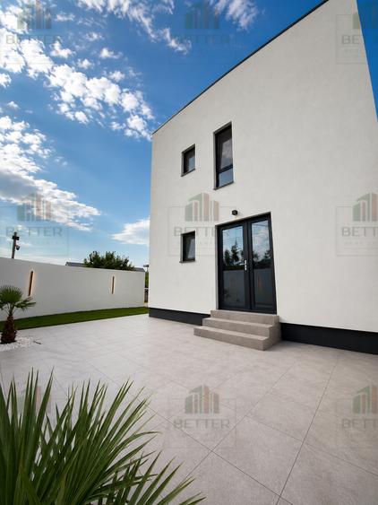 Casă de vânzare în Comuna Berceni | 5 camere, piscină încălzită, P+1E - 5