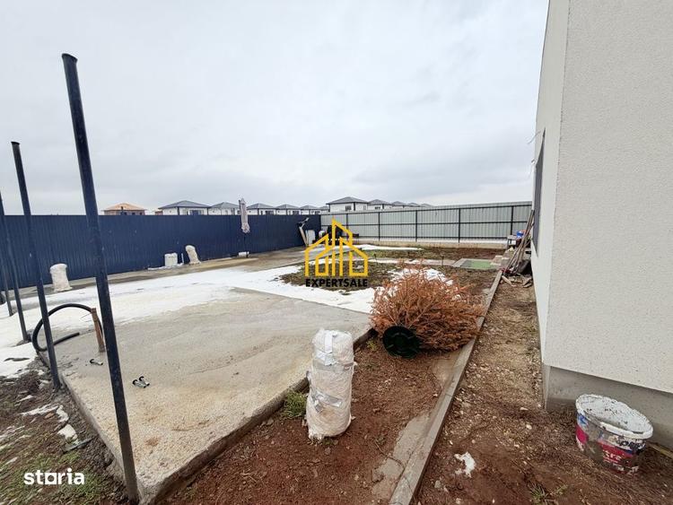 Casa cu pret de apartament in Clinceni teren 315 mp, toate utilita - 4