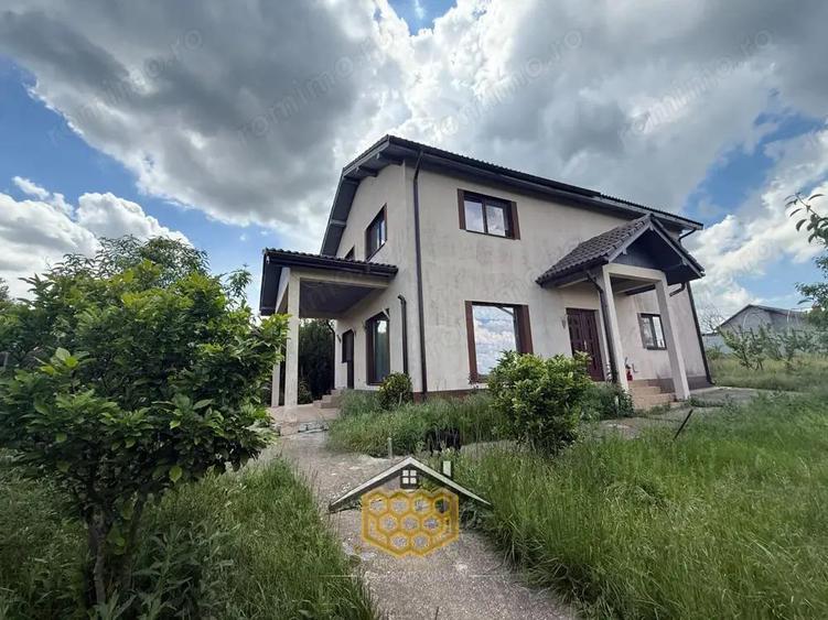 Casa P+1+Pod in Ghercesti, complet mobilata si utilata - 2