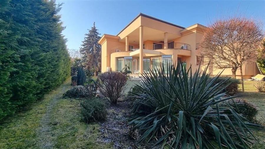 Casa Individuala D+P+E, 1029 mp teren ,situata in cartierul Grigorescu! - 1