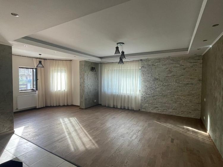 Vilă de vânzare - Bușteni, Piatra Arsă - Proprietar - 4