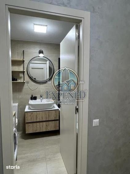 Apartament cu 2 camere decomandat în Titan