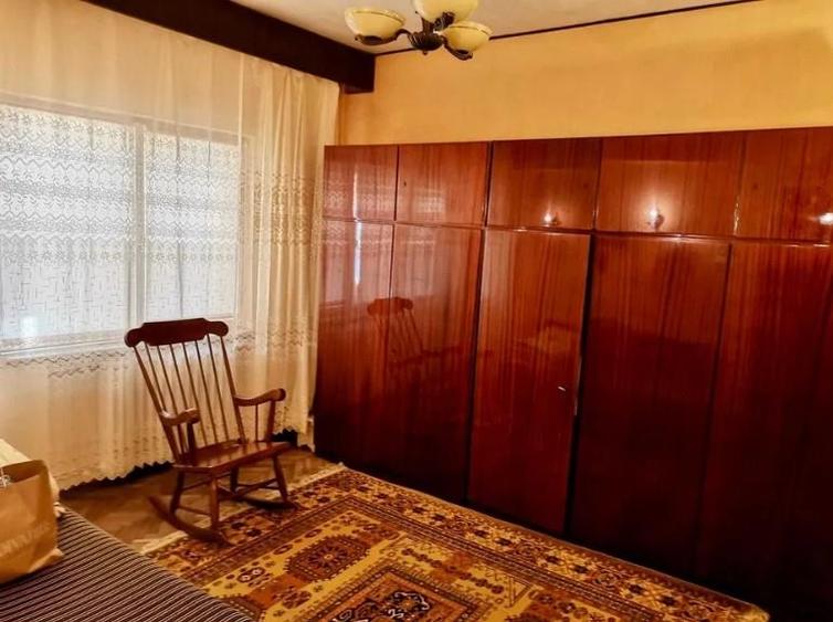 Vanzare apartament 4 camere, zona Sud - 6