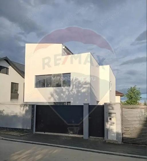 Vila de lux cu 6 camere in Mogo?oaia - rafinament, confort ?i lini?te