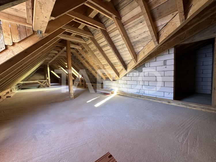 Proiect de investitie imobiliara format din 6 studiouri Orasul de Jos - 6