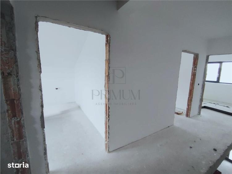 Duplex deosebit - personalizare interioara - compartimentare practica. - 6