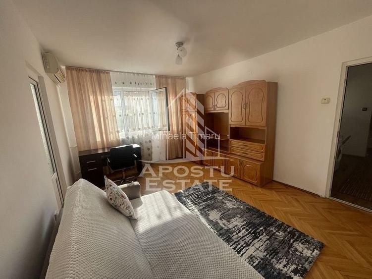 Apartament cu 2 camere, etaj intermediar, zona Sagului Apartament cu 2 camere, etaj intermediar, zona Sagului