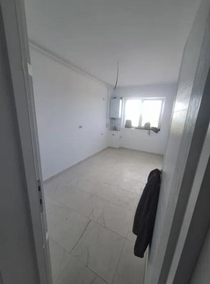 Apartament 3 camere, decomandat - zona Sanpetru - 5