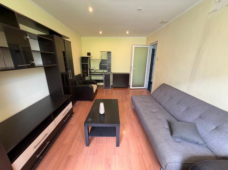 Titan 3 Camere Eraj 2  Bloc 1977 Reabilitat Decomandat Centrala 12 Min Metrou - 2