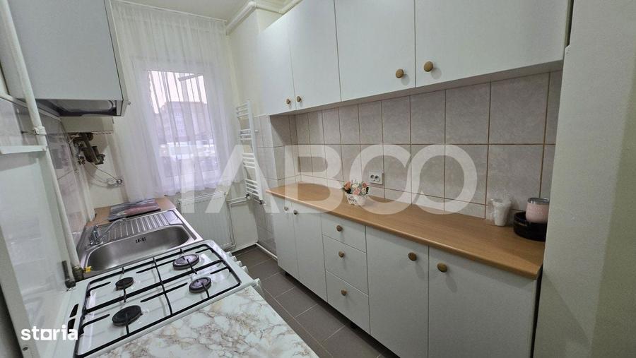 Apartament 2 camere la parter pretabil spatiu comercial de vanzare - 8