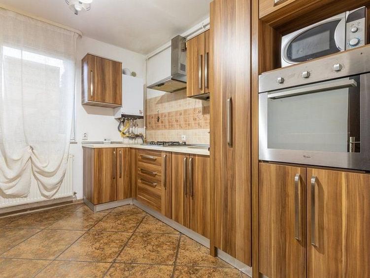 Vânzare apartament cu 2 camere, 62 mp utili, situat într-un imobil tip vilă - 11