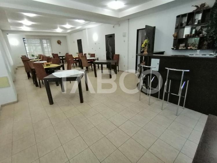 Pensiune 13 camere 16 bai sauna piscina si teren 1565 mp Cisnadioara - 38