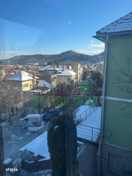 Vanzare apartament 4 camere in casa Dealul Cetatii - 8